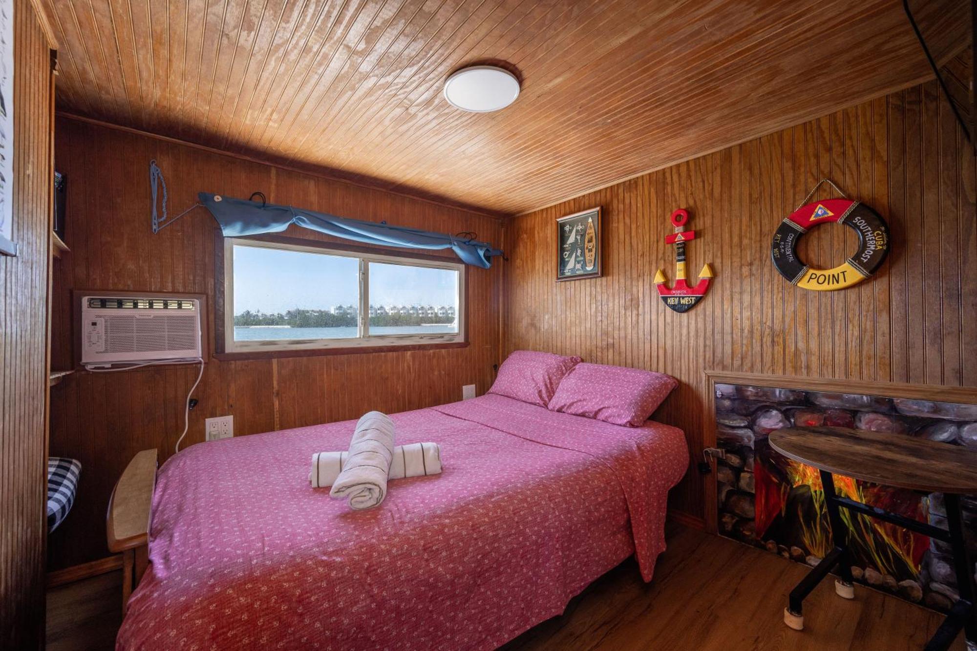 ホテル Beautiful Houseboat In キーウェスト エクステリア 写真